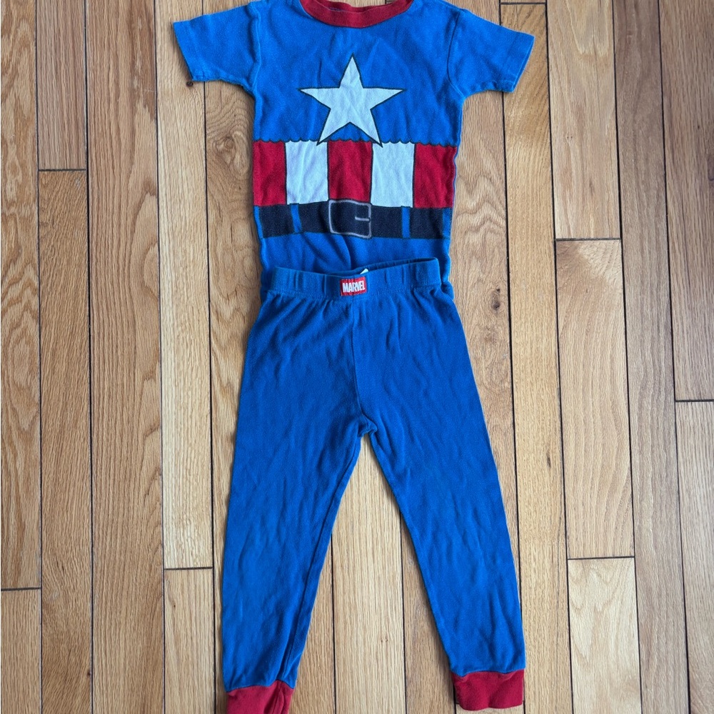 5T Marvel Captain America  pajama set